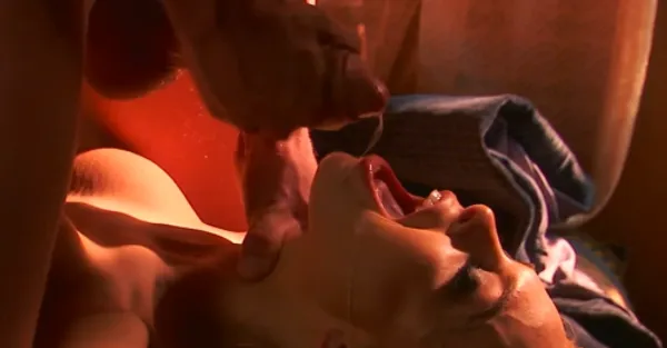 phim sex ba gia vn Làm tình ngay trên tàu cùng em người yêu xinh đẹp