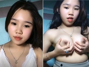 xxx trâm anh Học sinh lớp mười giao tiếp như người lớn với bạn học